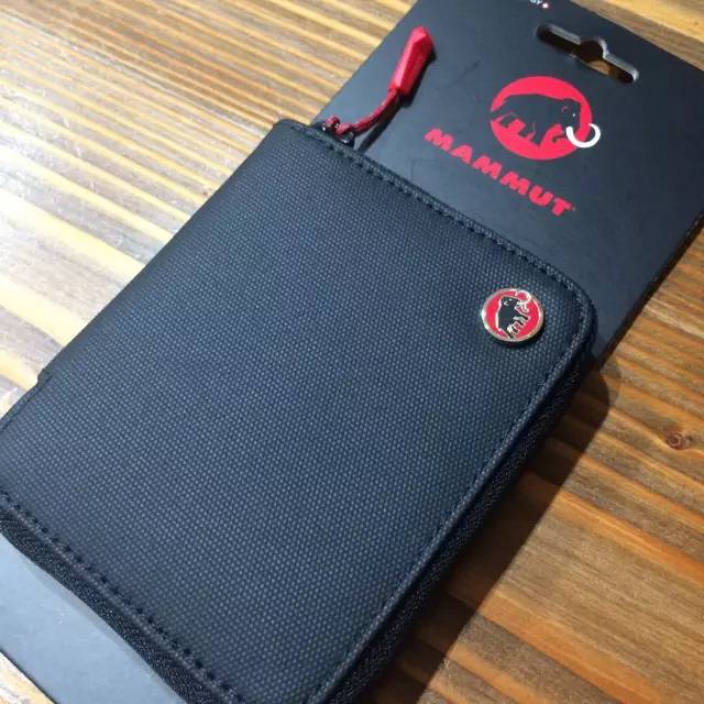 新年圣诞礼物送啥咧？精挑细选的50款运动单品清单送给你！