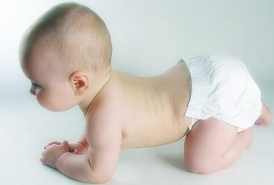 宝宝绿便黏糊糊便血的怎么回事,宝妈大便出血吃什么调理好