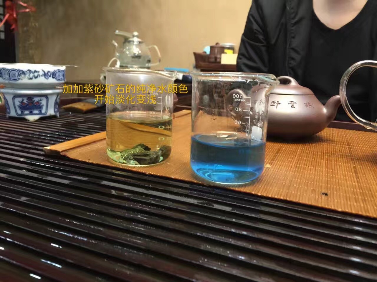真的紫砂壶是不挂水的吗,真正的紫砂壶泡茶放几天都不会馊