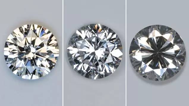 钻戒越戴越暗是真的吗,真钻戒会不会闪闪发亮