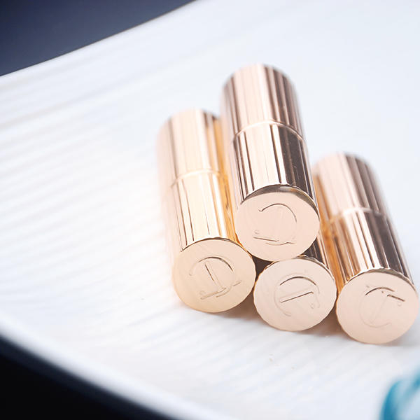 种草姬贴纸,种草口红品牌色号