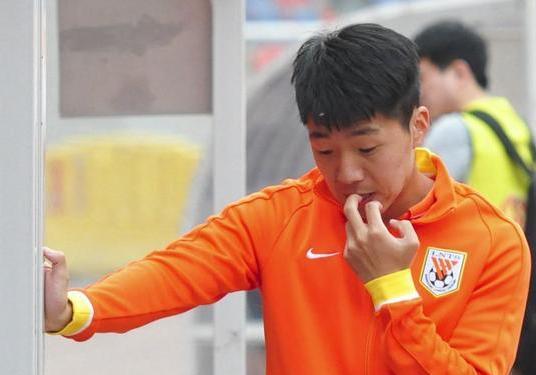 四名归化球员入选国足名单,四名球员进国家队