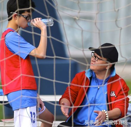 董路到底是不是真正搞青训,董路没有教练证搞青训靠谱吗