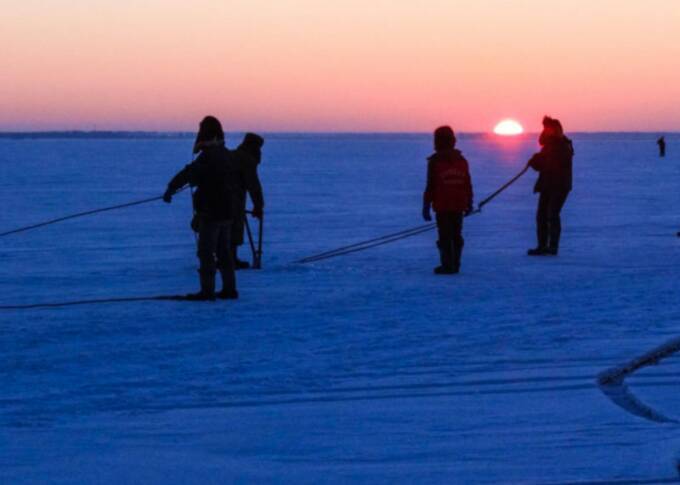 查干湖冬捕纪录片全集,查干湖冬捕地点在哪里