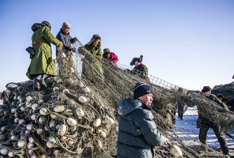查干湖冬捕纪录片全集,查干湖冬捕地点在哪里