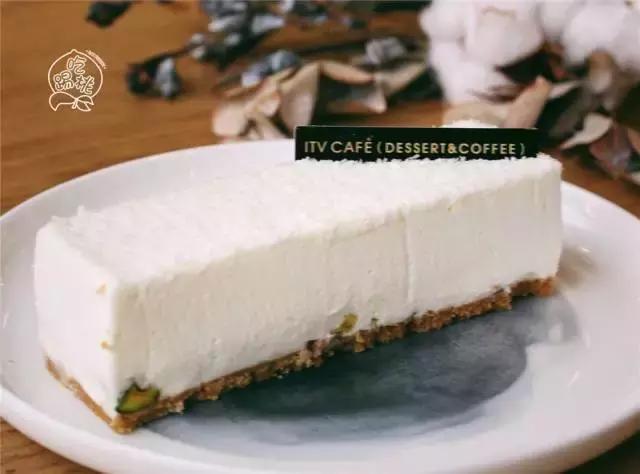 圣诞搞事啊！这杯咖啡竟好喝得我连杯子都吃掉了！