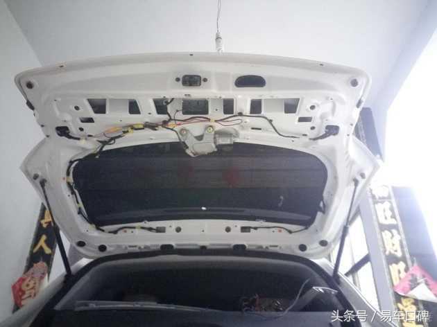 众泰t60后备箱右侧漏水,众泰t600发动机漏水