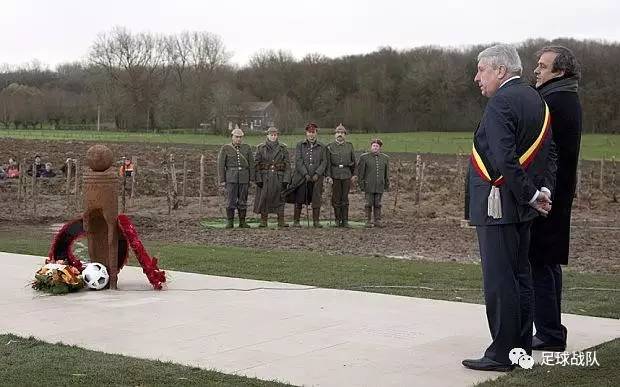 一篇很经典的足球故事,五分钟的与足球有关的故事