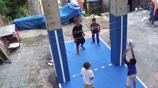 看，这些带着梦想的“有色”运动场