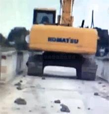 当武士刀遇到剑，一刀砍下去见真知，武士刀：就是让你想不到