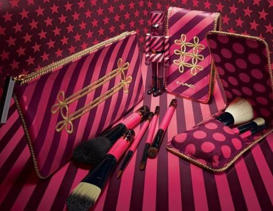 唐嫣刘诗诗已经在用了！今年圣诞限量美妆我只要这些就足够