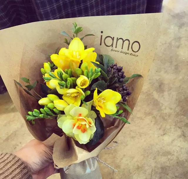 除了ysl星辰女生还喜欢收什么礼,除了ysl还有什么东西值得买