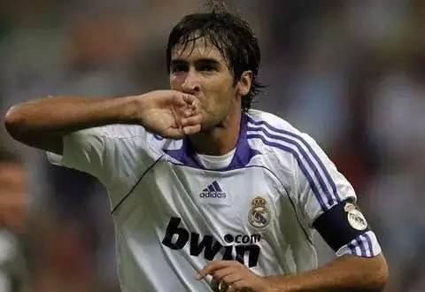 热门话题庆祝,谁的庆祝动作是思考