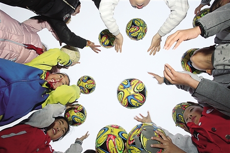 6-8岁足球兴趣训练零基础,零基础6-8岁足球训练