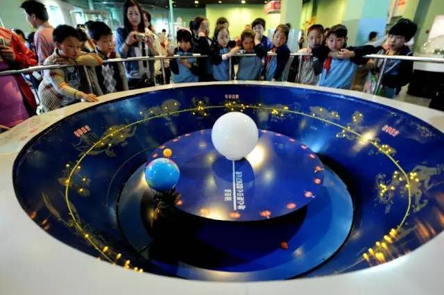 周末恰逢圣诞，去这些好玩的地方就对了！