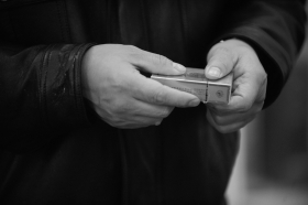 怀疑假烟怎么查,警察局可以鉴别假烟吗