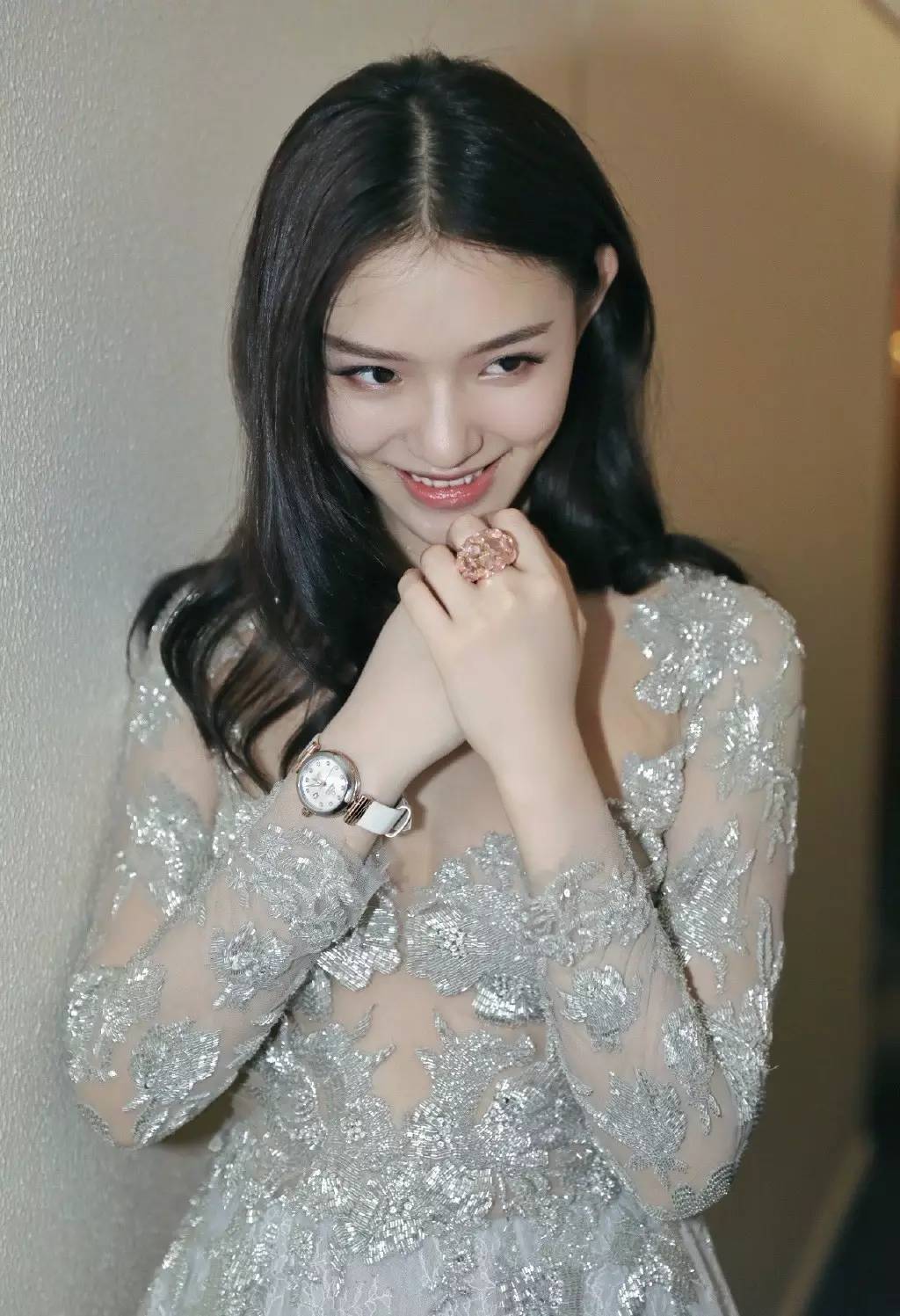 林允星女郎变脸视频,星女郎林允从幼稚到成熟演技爆表