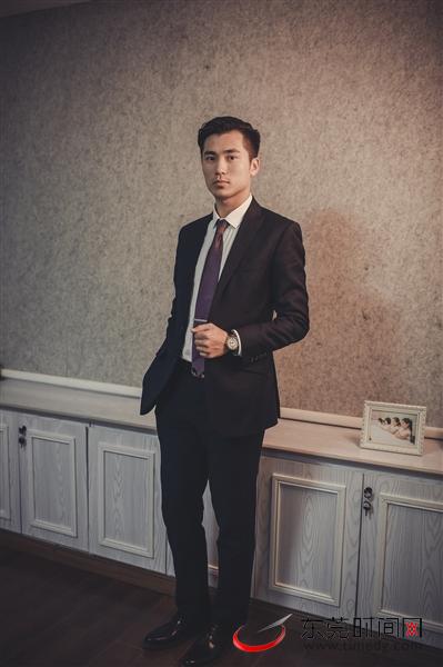 男神钟伟：你如情“独”初开我愿一世迁就