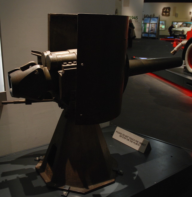 5分钟看懂坦克发展史 (坦克经过三代的发展出现了什么化)