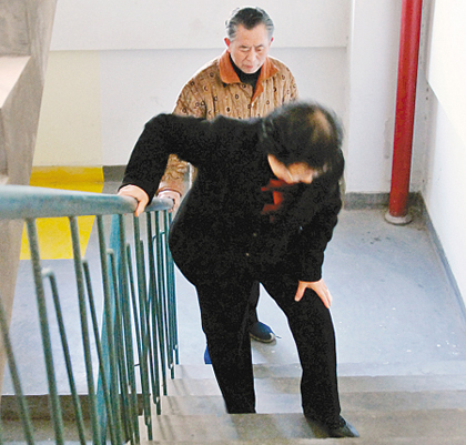 退行性膝关节炎能治好吗,退行性膝关节炎最好治疗方法