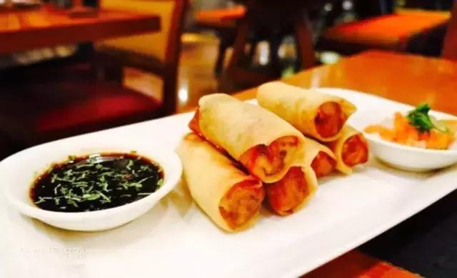 迪拜王子开车去沙漠越野,沙漠越野迪拜沙漠汽车赛