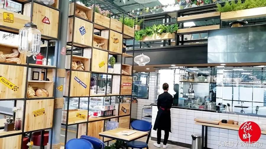 这个在西安开了几十年的小店居然变成了飞机主题馆子