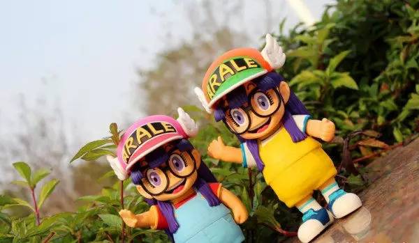 大框眼镜可能导致近视加深,圆框眼镜会影响视力吗