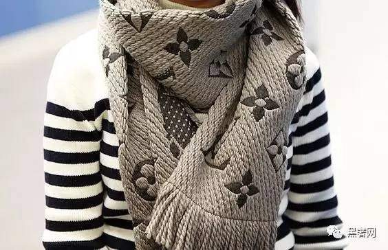 lv围巾哪款最好搭,最好看的围巾排名