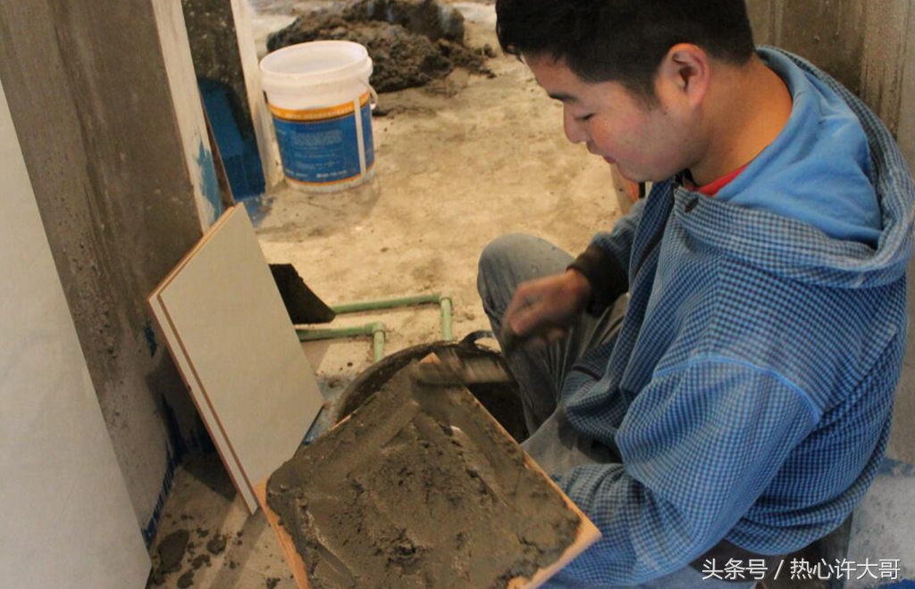 一招教会你怎么选瓷砖不掉坑,旧墙瓷砖上贴瓷砖怎么贴不掉