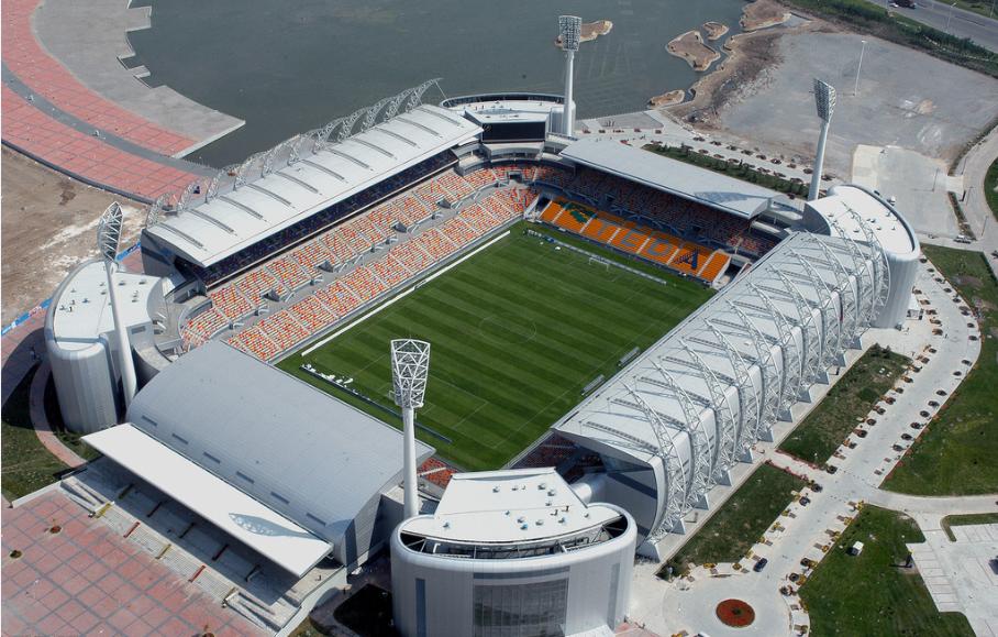 这是骄傲吗？能跟英超媲美中国专业足球场只有五个