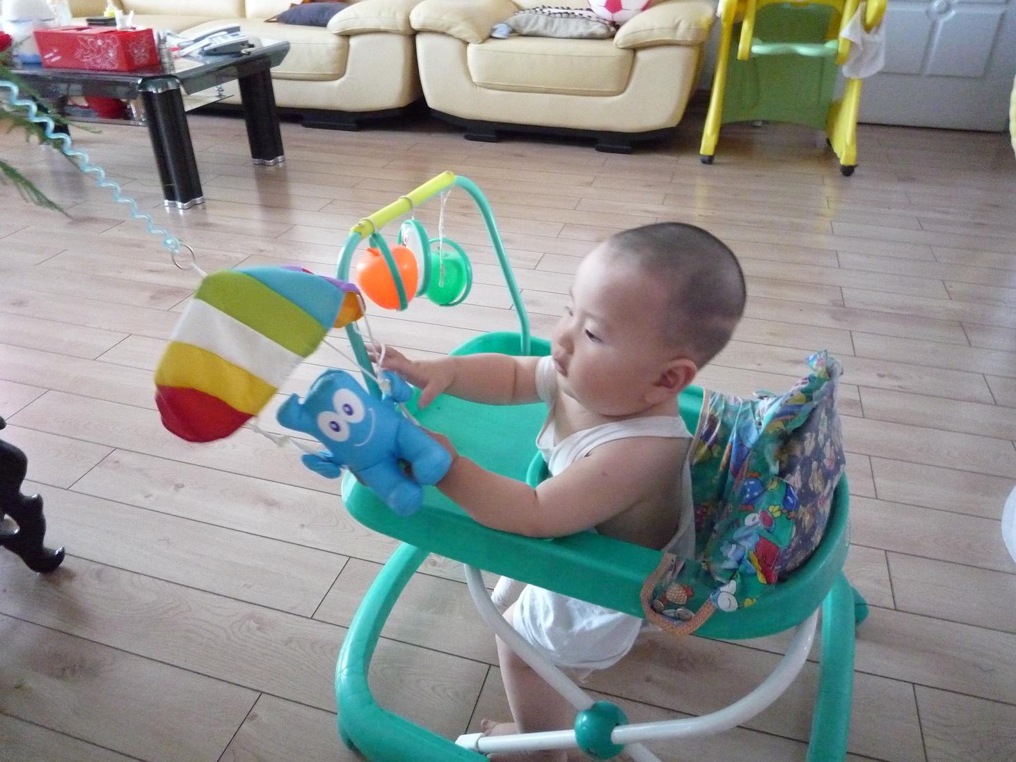 揭露6大育儿不良习惯，把尿排在第二位，第一位99%父母都用了