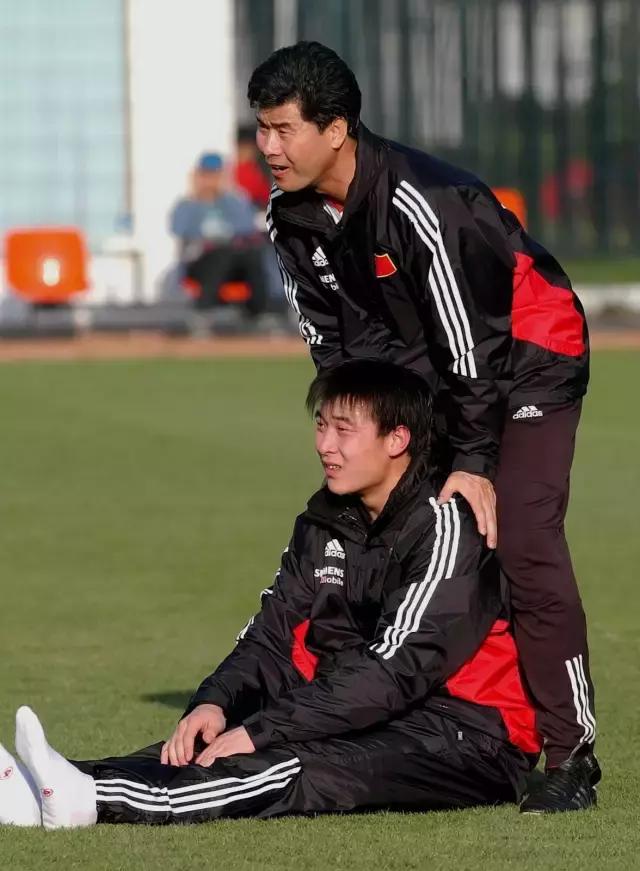 听咱天津卫老国脚的传奇段子现在的国脚哪个能不拜服