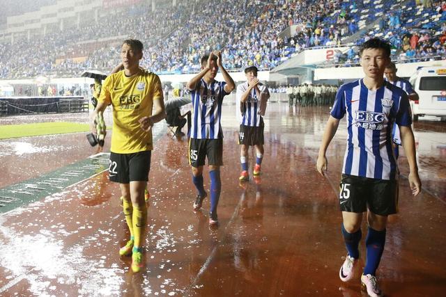 关震效力鲁能几年,关震代理主教练