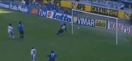 世界足坛五大任意球大师贝克汉姆,贝克汉姆十大变态进球动图