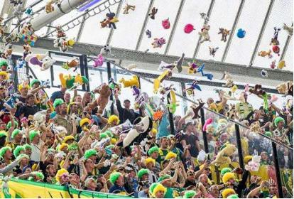 2016足球感人视频集锦,2016足球催泪感动瞬间