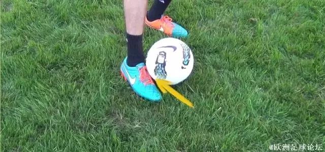 怎样踢出弧线球教程,怎么在最佳球会踢出弧线球