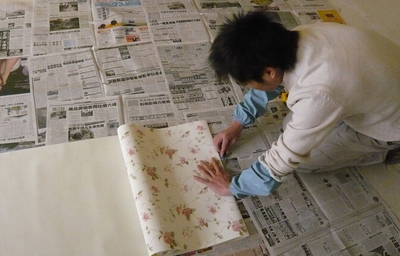 自己在家贴墙纸怎么才不会鼓包,贴墙纸空鼓怎么处理