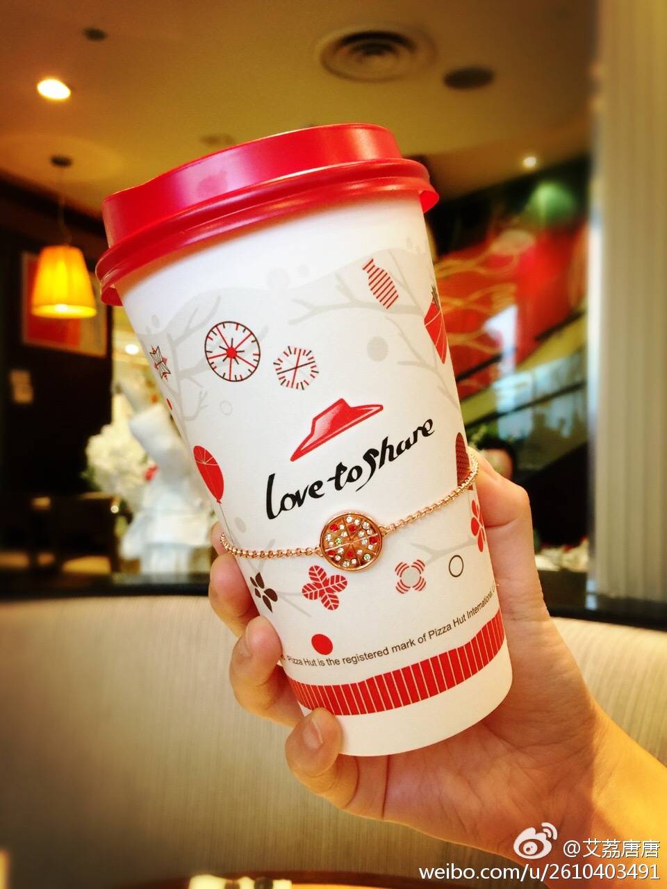 必胜客内场做披萨难不难,必胜客强推披萨