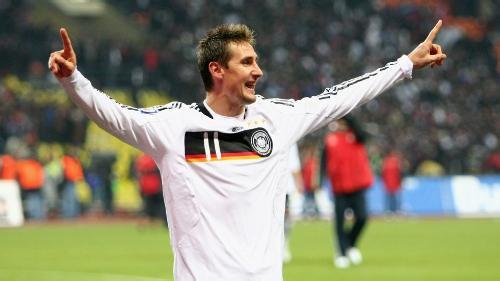 十大催人泪下的足坛巨星告别,盘点近10年的十大足坛球星