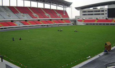 这是骄傲吗？能跟英超媲美中国专业足球场只有五个