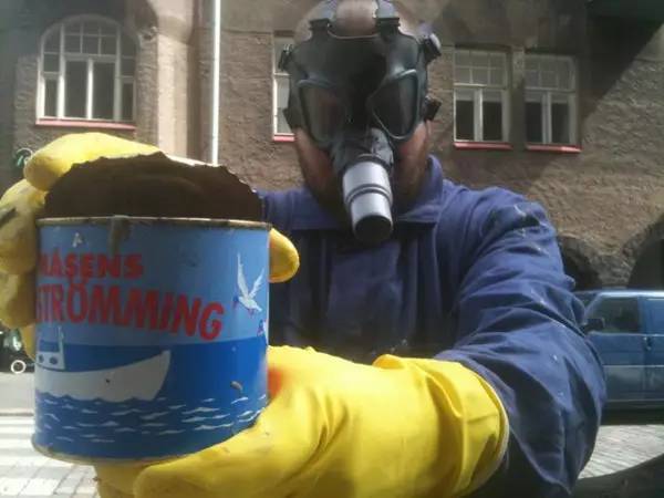 品尝世界最难吃食物瑞典鲱鱼罐头,瑞典鲱鱼罐头瑞典传统食物