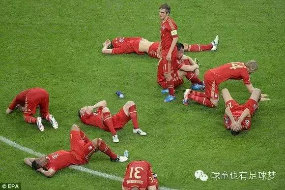 写给踢足球孩子的话,写给踢足球的男生的文案