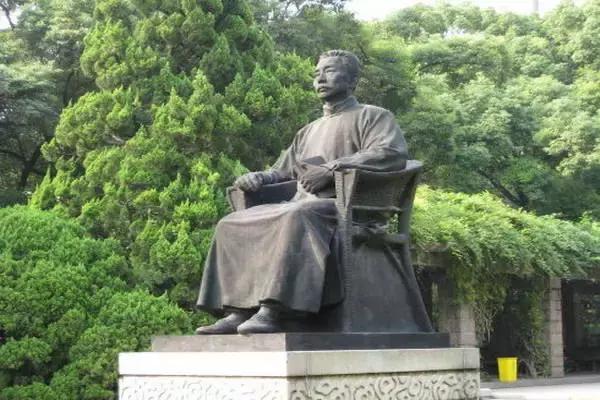 十二星座适合住什么附近,十二星座最适合住在哪个城市