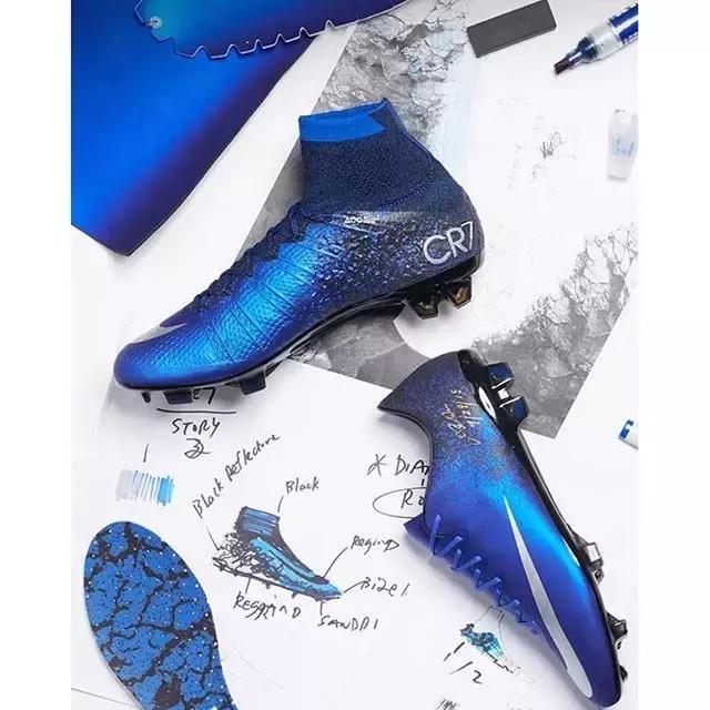 Kicksvision团队的成员聊聊他们过去一年心中最佳球鞋