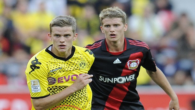 足坛亲兄弟同场,现役球员亲兄弟有哪些