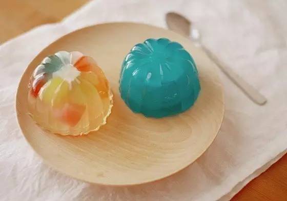 小孩吃东西噎住急救方法图,小孩吃瓜子噎死