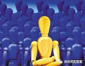 连朋友圈都懒得发的人,想创业却没钱的朋友圈