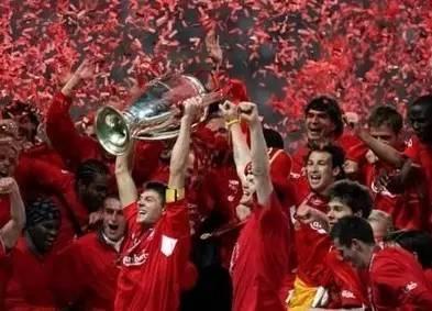 “名门”与“豪门”激情相遇，才是名爵的开门盛宴