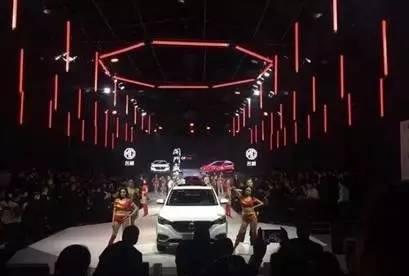 “名门”与“豪门”激情相遇，才是名爵的开门盛宴