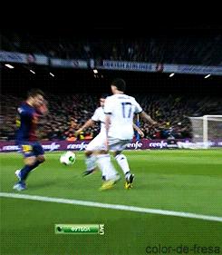 c罗搞笑名场面打裁判,c罗爆笑进球